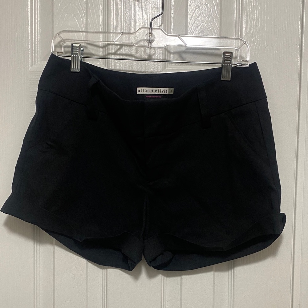 Alice + Olivia Black Women's Shorts
